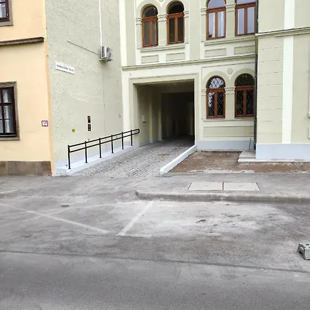 Appartamento Mina Eger